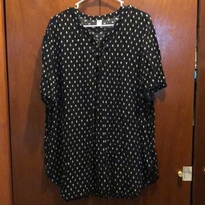 Designed Black Old Navy Top